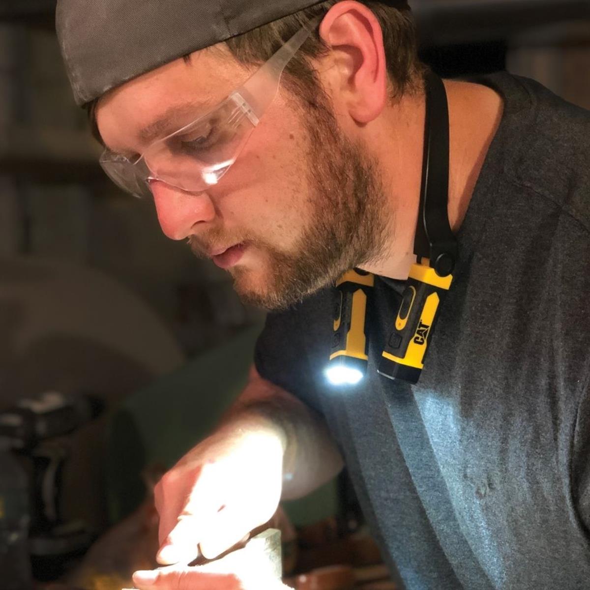 CAT - Oplaadbare Neklamp - 300 Lm CAT - Oplaadbare Neklamp - 300 Lm