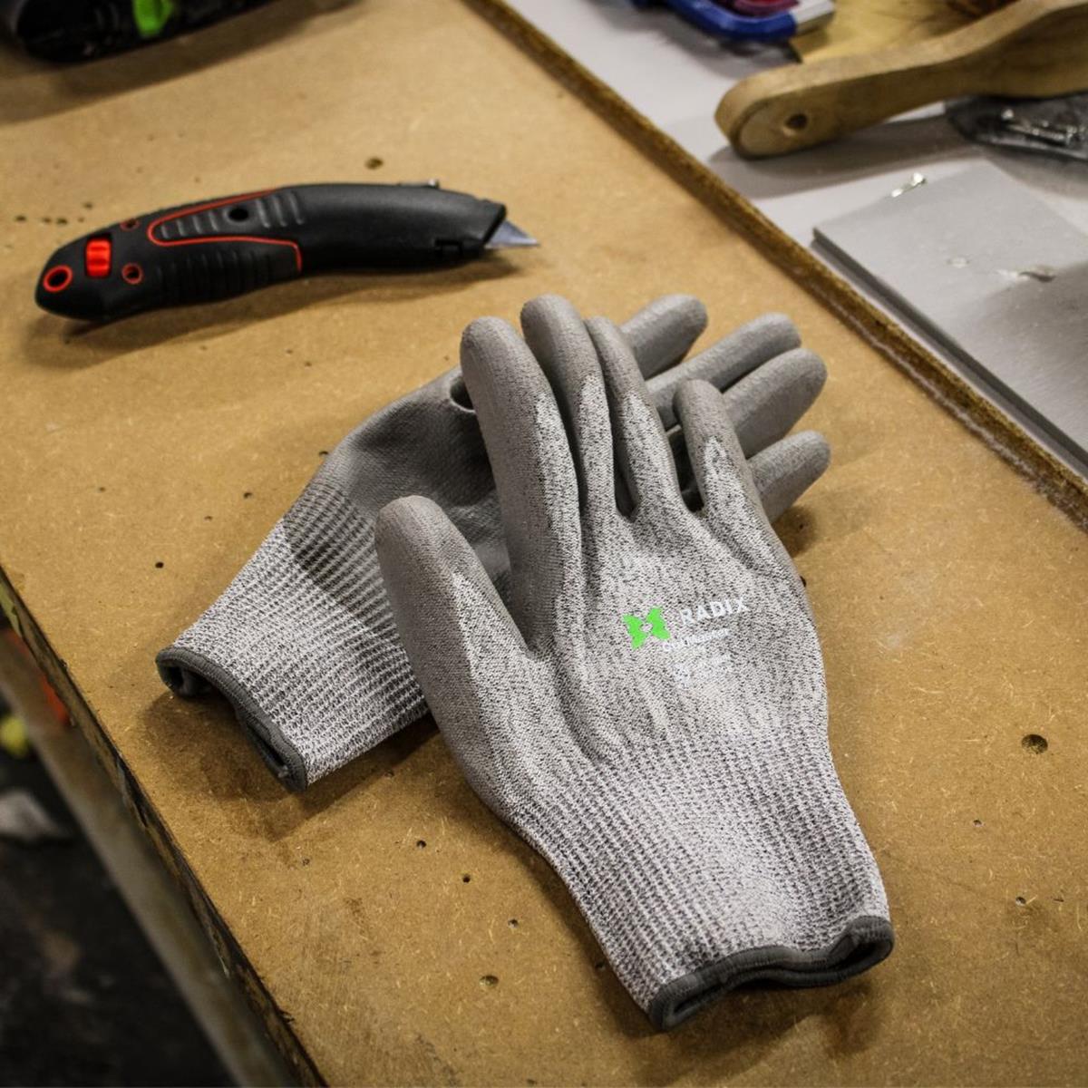 Radix CutMaster - Snijbestendige werkhandschoenen - PU Coating - Grey - M9 / L Radix CutMaster - Snijbestendige werkhandschoenen - PU Coating - Grey - M9 / L